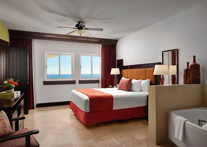 Hyatt Vacation Club At Sirena Del Mar 4*